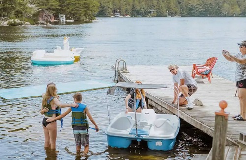 Gravenhurst Resort | Bear Chalet at Granite Ridge