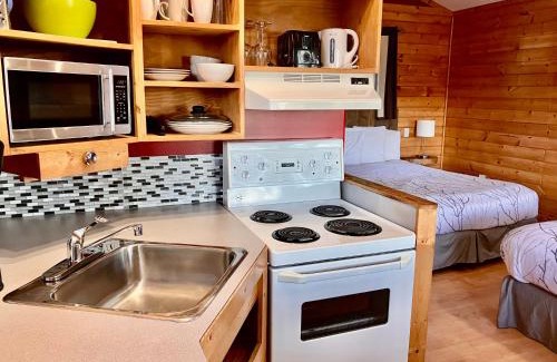 Port Hardy Hotel | Bear Cove Cottages
