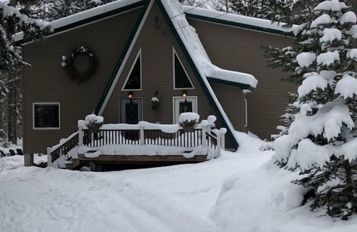Old Forge House | Bear Creek Lodge: By First Lake, Ride from Cabinn