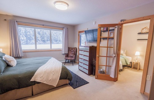 Bear Creek Bed & Breakfast | Bear Lake Lodgings Bed & Breakfast