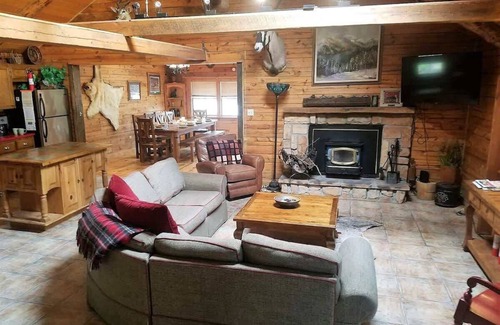 Ruidoso Cabin | Bearadise Summary: Be