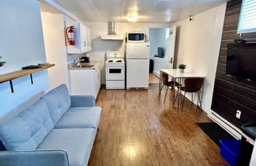 Val-d'Or Apartment | Beau studio 2 chambres