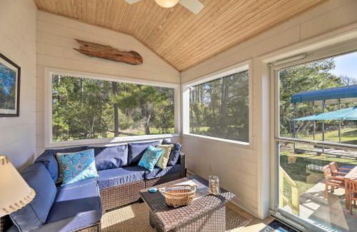 Morehead City House | Beaufort Pad with Patio 3 Blocks to Waterfront!