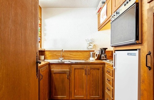 Le Bettex Apartment | Beautiful apartment for 5 guests with WIFI, pool, TV and balcony
