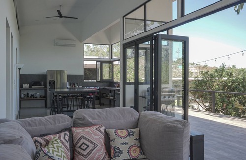 Santa Teresa Villa | Beautiful Spacious 4 Bedroom Villa with 30' Infinity Pool