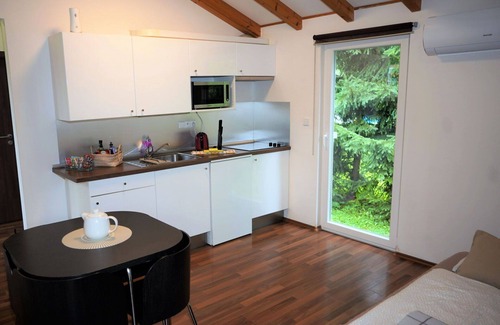 Dolni Branna House | Beautiful private villa for 4 guests with WIFI, TV, terrace and pets allowed