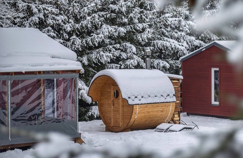 Dolni Branna House | Beautiful private villa for 4 guests with WIFI, TV, terrace and pets allowed