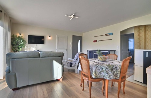 Le Chateau-d'Oleron House | Beautiful villa for 4 guests with WIFI, TV, terrace and pets allowed