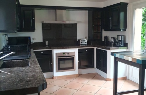 Saint-Sulpice House | Beautiful single storey house of 160 m2 fully fenced with swimming pool