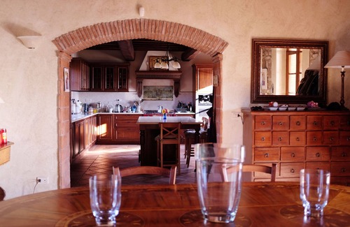 Fratta Villa | Beautifully renovated farmhouse in Umbria, pool, stunning views, sleeps 10-12
