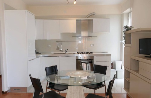 Santo Stefano al Mare Apartment | Beautiful apartment for 4 guests with WIFI and balcony
