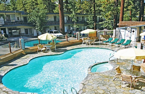 South Lake Tahoe Apartment | Beautiful 1 bedroom unit at resort, sleeps 5