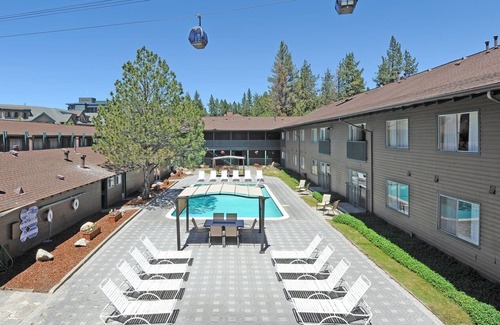 South Lake Tahoe Apartment | Beautiful 1 bedroom unit at resort, sleeps 4