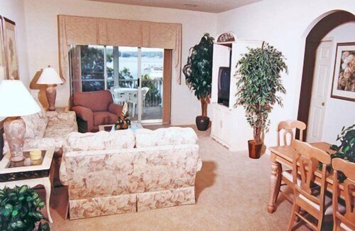 Lake Ozark Apartment | Beautiful 1 bedroom unit at resort, sleeps 4