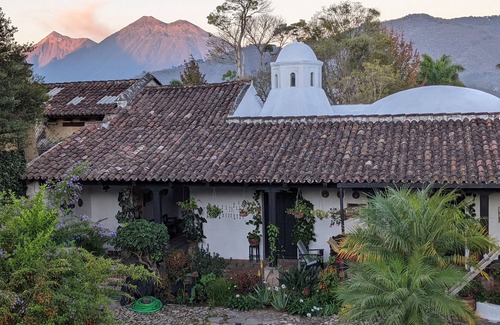 Antigua Guatemala House | Beautiful 16th-Century Colonial House in Central Antigua