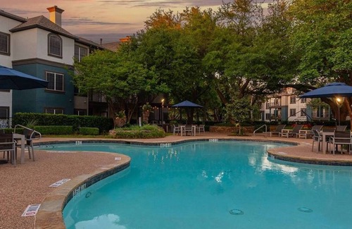 North Burnet Apartment | Beautiful 1BR Next to The Domain 5434