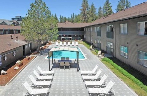 South Lake Tahoe Apartment | Beautiful 2 bedroom unit at resort, sleeps 6