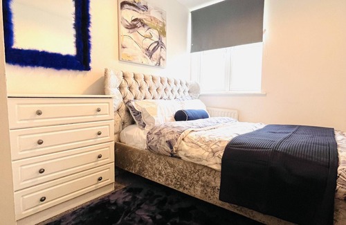 Aylesbury Apartment | Beautiful 2 - Bed Apartment in Aylesbury