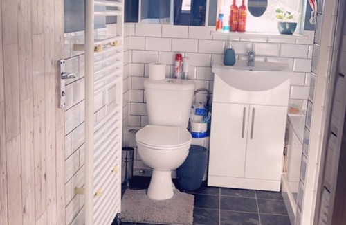 Singlewell House | Beautiful 2 Bed House