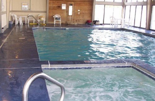 New Bern Apartment | Beautiful 2 bedroom unit at resort, sleeps 6