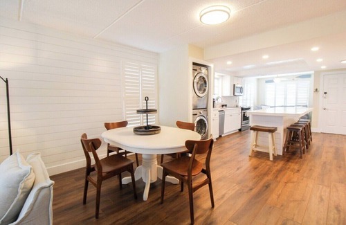 Longboat Key Condo | Beautiful 2 BR Condo With Private Beach Access - Sunset On The Gulf