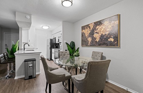 University Hills and Windsor Park Apartment | Beautiful 2BD/2BA in University Hills 0414