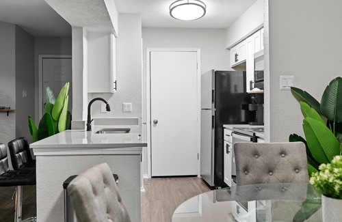 University Hills and Windsor Park Apartment | Beautiful 2BD/2BA in University Hills 4284