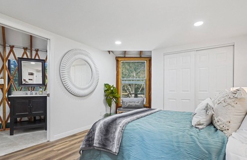 Calabasas House | Beautiful 2BD 2BA plus loft in Calabasas!