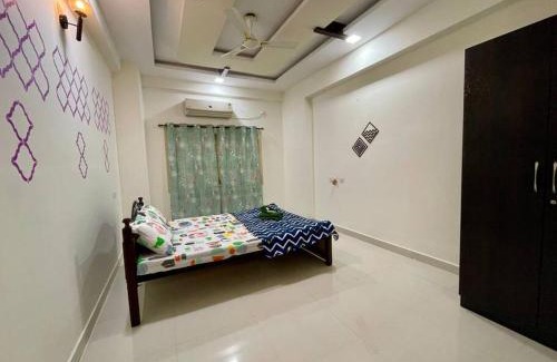 Begumpet Apartment | Beautiful 2bhk near Begumpet