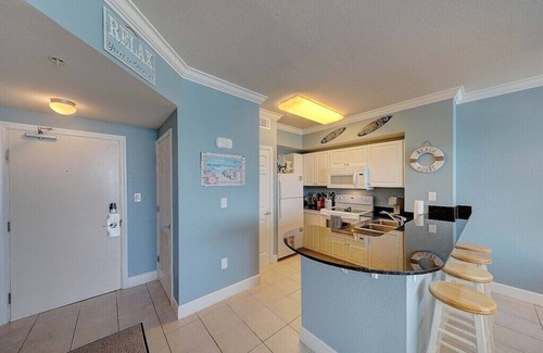 Panama City Beach Resort | Beautiful 2nd floor! Book Spring 2026 now!