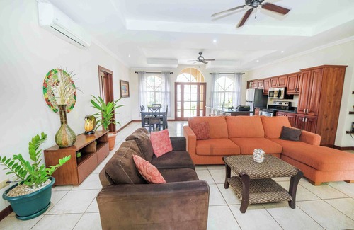 Bejuco Villa | Beautiful 3 bedroom, 3 bathroom private villa