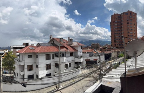 Cuenca Apartment | Beautiful 3-bedroom Apt near the Centro de Cuenca