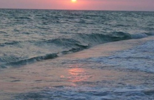 Calabash Condo | Beautiful 3 Bedroom condo 15 mins from Sunset Beach, NC