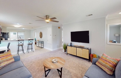 Pensacola House | Beautiful 3 bedroom home only 15 minutes from the beach! Convenient location to stores/restaurants.