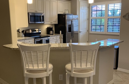 Biggar Condo | Beautiful 3 BR 2.5 Bath Paseo Townhome in a Quad