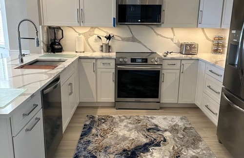 Vanderbilt Beach Condo | BEAUTIFUL 3 BR Waterside Condo w/Private Terrace