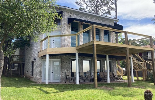 Onalaska House | Beautiful 3 Story Lake Front Home with boat lift!