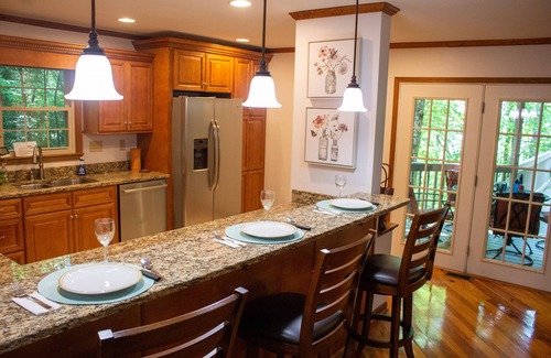 Cliff Ridge Colony House | Beautiful 3BR, 3 bath 2 Pools, Lake, close to Cesars Head and Dupont