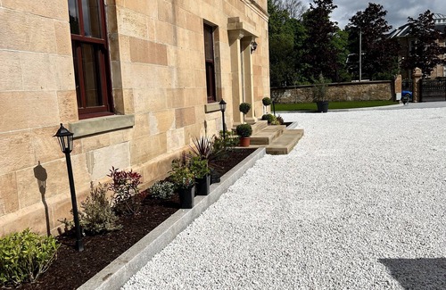 Bellahouston House | Beautiful 4-bed Villa in Glasgow