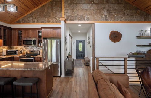 Wolf Laurel Cabin | Beautiful 4-bedroom, 3-bathroom Mountain Getaway - Hot Tub + Mountain Views!