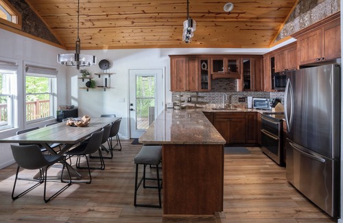 Wolf Laurel Cabin | Beautiful 4-bedroom, 3-bathroom Mountain Getaway - Hot Tub + Mountain Views!