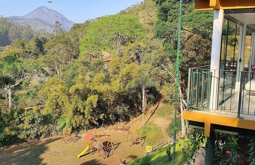 Posse House | Beautiful 4 bedroom country house in the mountains with pool, playroom and more