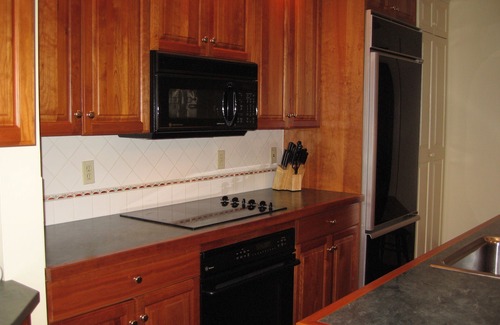 Bread Loaf House | Beautiful 4 Bedroom Home Available this Summer