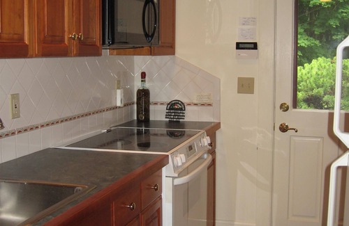 Bread Loaf House | Beautiful 4 Bedroom Home Available this Summer