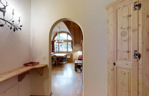 Silvaplana Apartment | Beautiful 4-room apartment in the top floor with approx.