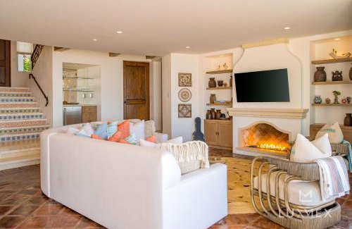 Palmilla Villa | Beautiful 5 Bd Villas Del Mar Villa Staffed & Steps from the Beach