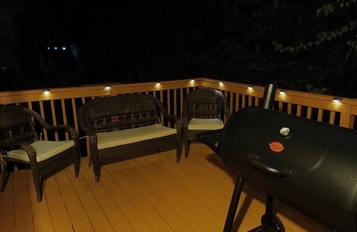 McDonough House | Beautiful 5BR/2.5 BA/2 Story Home ✩Sleeps 12- 30 minutes from ATL Airport