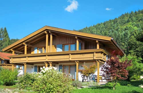 Aschau im Chiemgau House | Beautiful apartment in villa for 6 people with TV and terrace