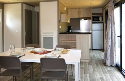 Malansac House | Beautiful apartment in villa for 6 people with pool, WIFI, TV, terrace and pets allowed