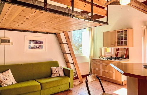 Samolaco Apartment | Beautiful apartment for 3 people with WIFI, balcony, pets allowed and panoramic view